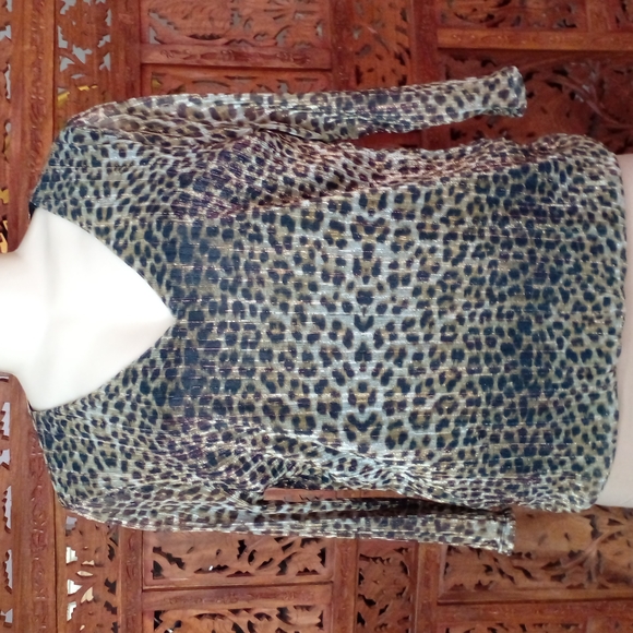 JM Collection: Top - Picture 2 of 6